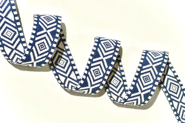 Gurtband 38 mm RAUTE Jeansblau Off White 1,00 m LETZTES Stück